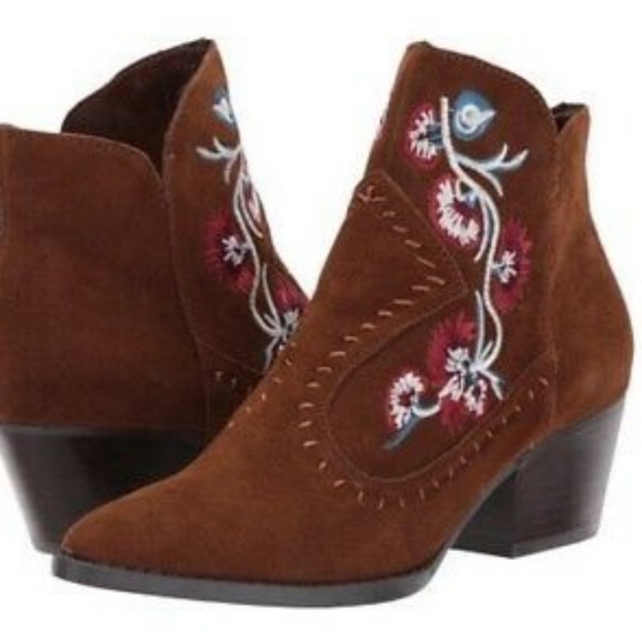 Carlos Santana Vivien Embroidered booties - Picture 2 of 7